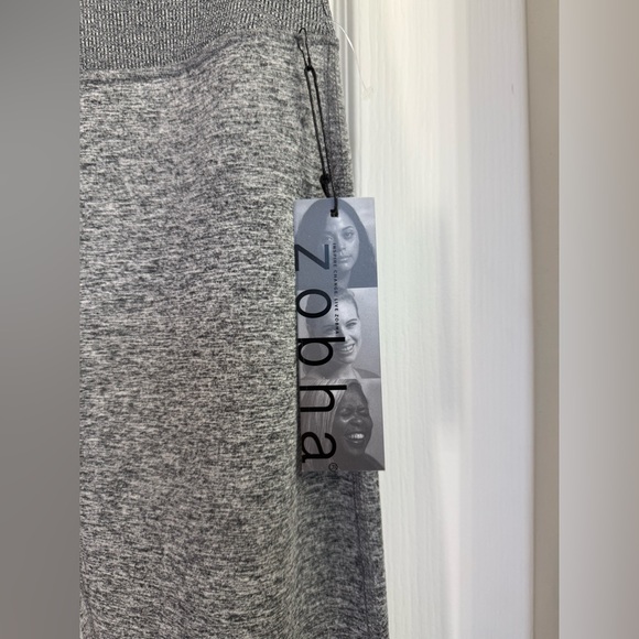 Zobha Gray Leggings NWT Size M- - Picture 2 of 5